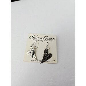 Silver Forest steel earrings silver tone heart shaped New